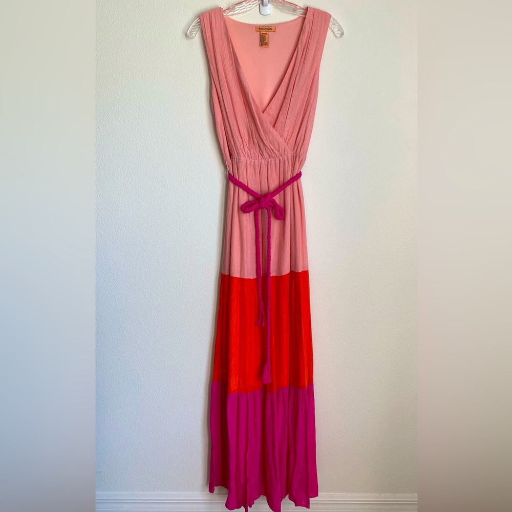 NEW (Never worn but no tags) - Flying Tomato - Size M - Pinm tiered maxi dress